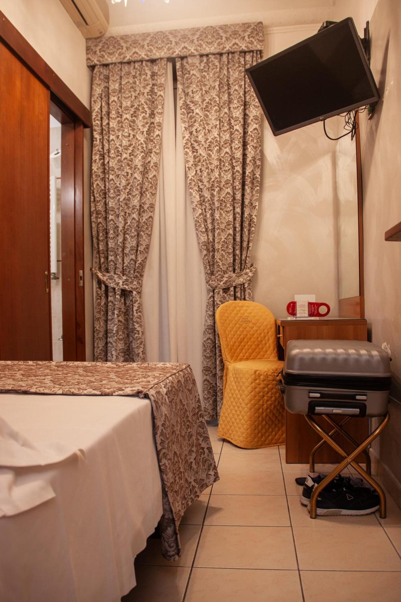 Hotel Assisi Ρώμη Εξωτερικό φωτογραφία